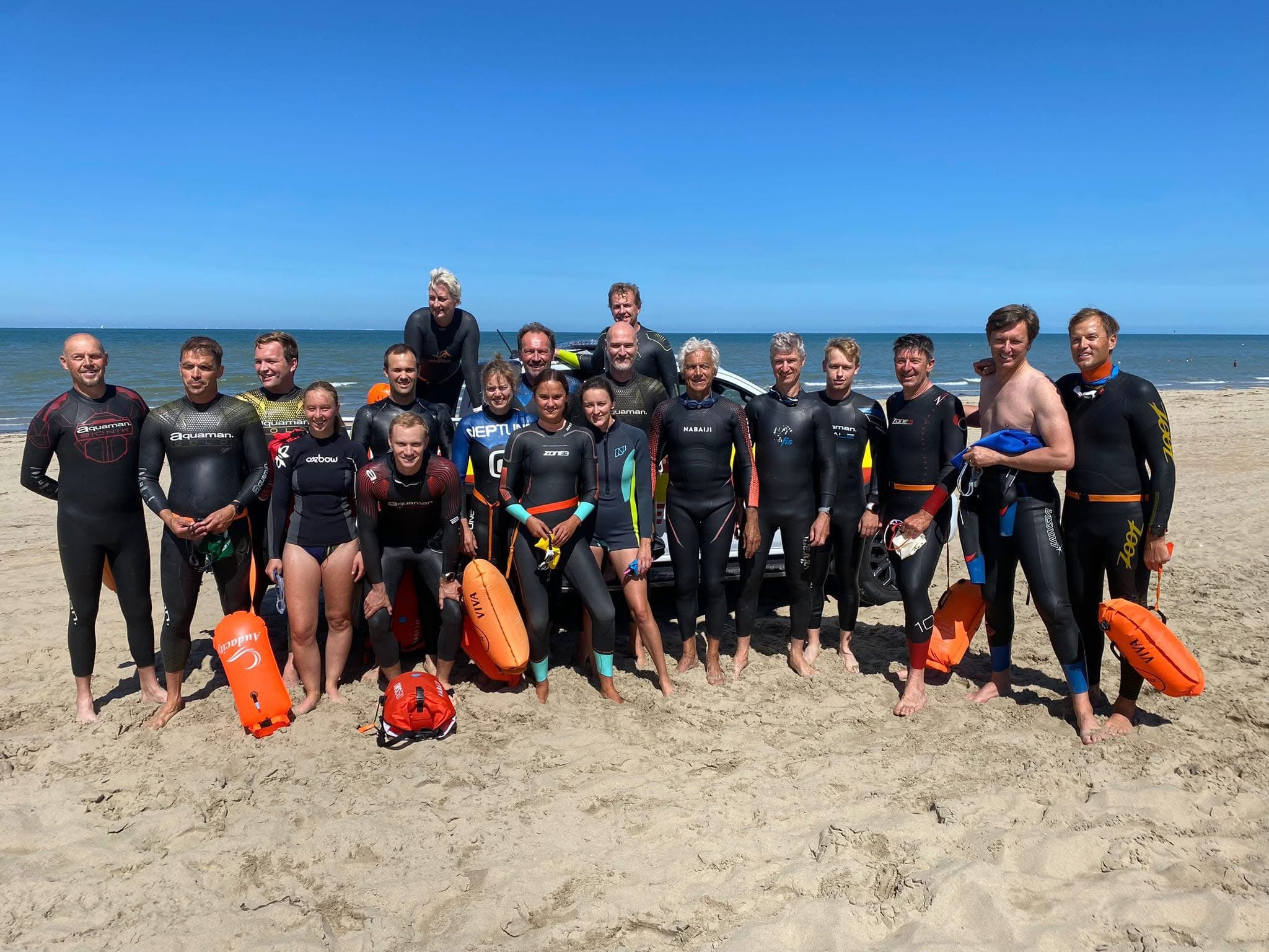 Midlon-triatleten samen aan zee